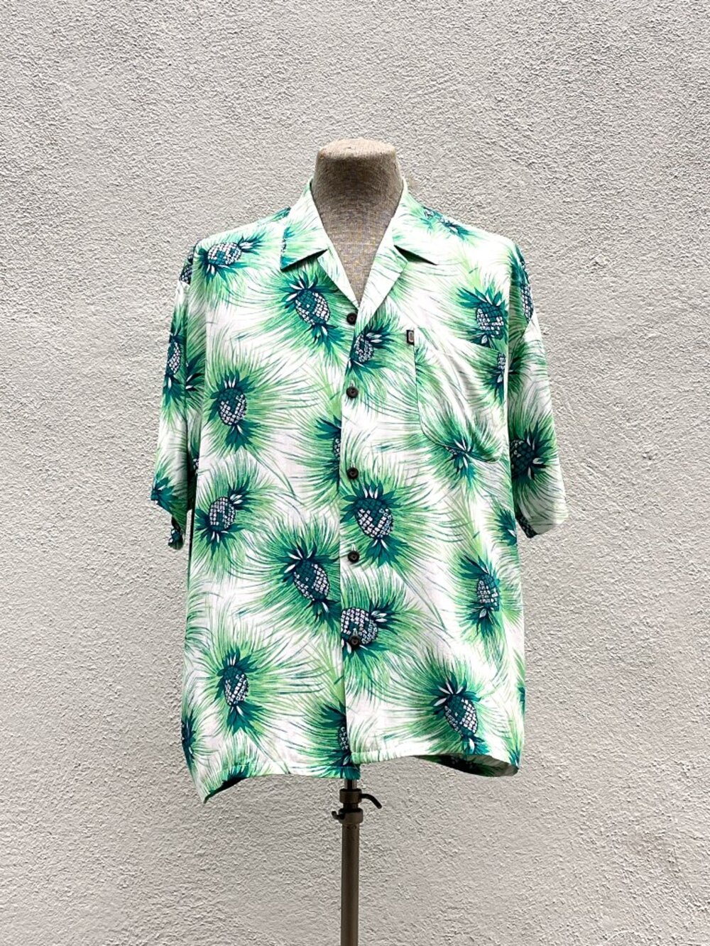 Vintage 90s Men's Pineapple Connection Hawaiian Aloha Rayon Shirt Size Large